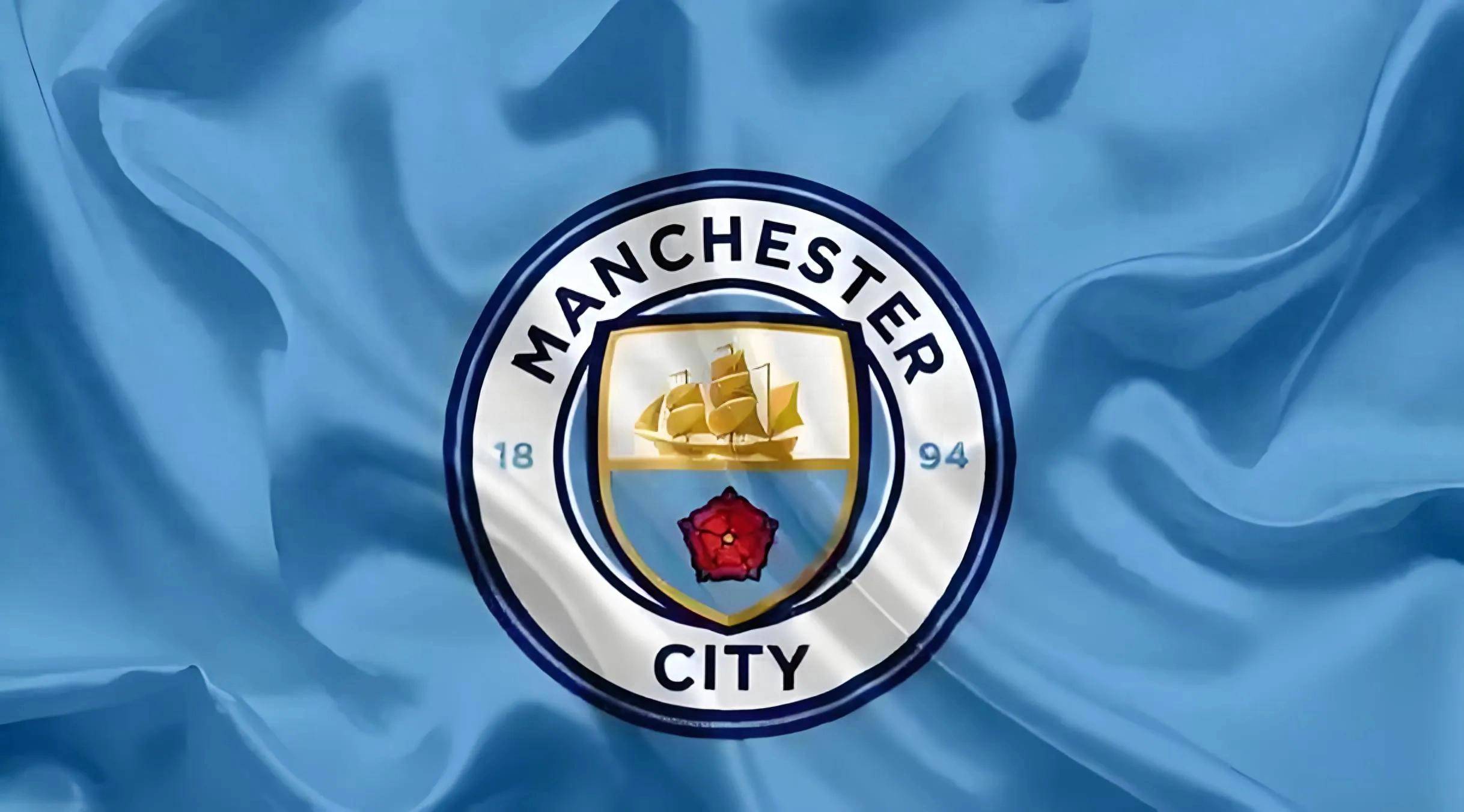 孙颖莎王楚钦赛前训练气氛轻松，大头仰头大笑，大笑引发全场欢笑