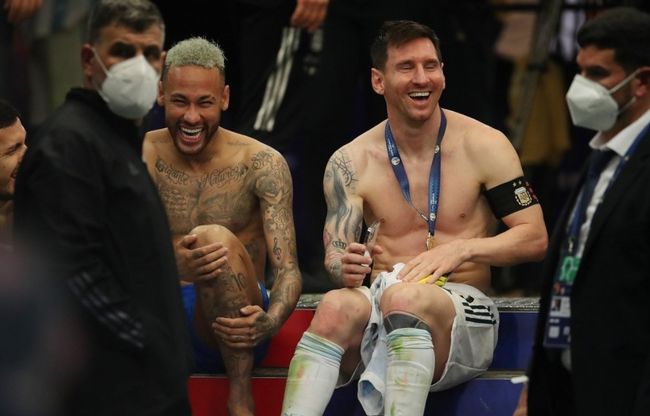 斯内德：贝尼特斯接手国米的时机很糟糕，我没说他是最差教练