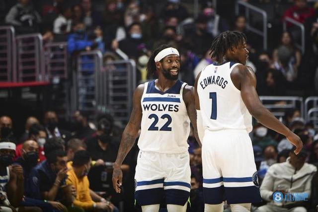 西雅图水手队王牌卡斯蒂略（Luis Castillo）在 2025 赛季连续 15 场优质先发