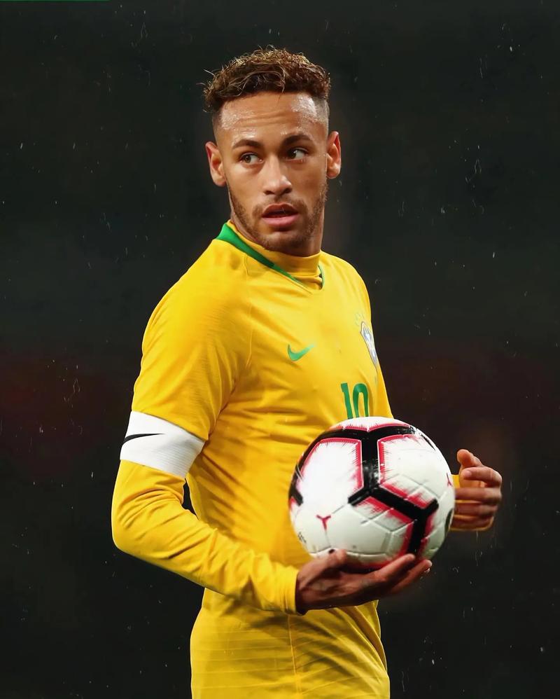 2021 赛季：勇士队在不被看好的情况下，靠着季中补强的一众外野手夺冠