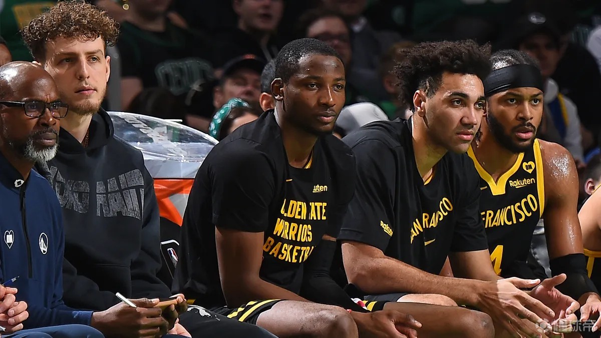 美记爆料湖人正积极追求赫伯特·琼斯，名嘴晒出3换1方案