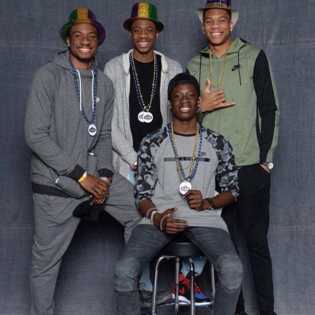 2025 年 11 月：大谷翔平被日本政府授予“体育荣誉大奖”，表彰其卓越贡献