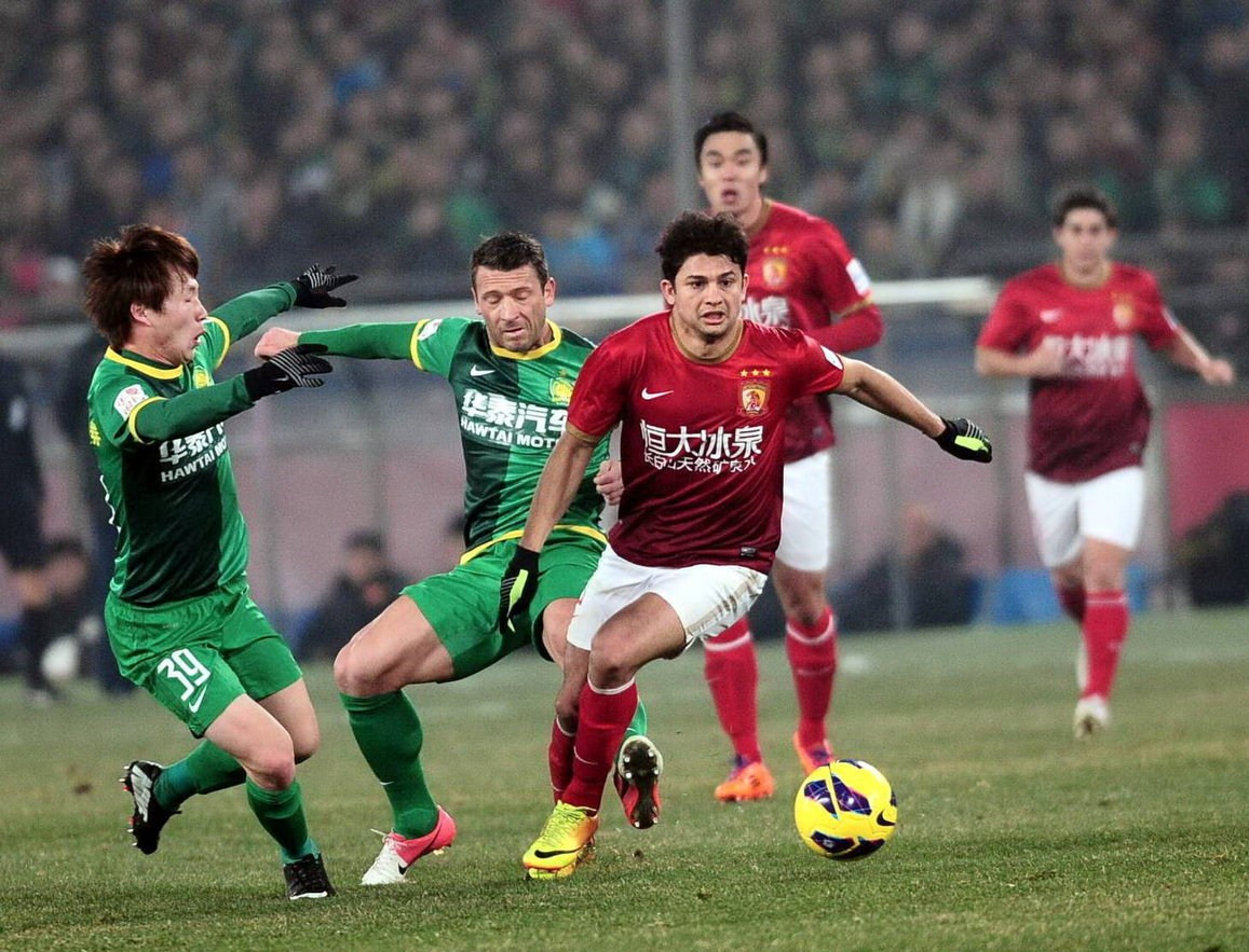 官方：摩洛哥国门布努当选非洲年度最佳门将