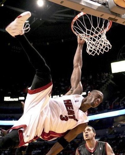 《王者荣耀》蒙恬赛年皮肤荣光圣徽 王者段位免费领